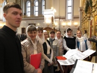Миссионерский хор спел позднюю Рождественскую литургию в Спасо-Преображенском соборе