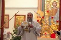 В Рождественский сочельник митрополит Артемий возглавил Богослужение в Спасо-Преображенском кафедральном соборе
