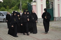 Петропавловский монастырь посетила комиссия Синодального отдела