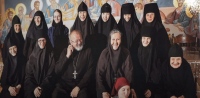 Женский монастырь в объективе фотохудожника