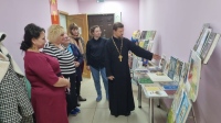 Хабаровский священник посетил открытие выставки этнографической литературы