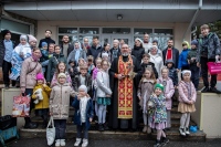 400 куличей и открыток изготовили прихожане Елизаветинского храма для пациентов Железнодорожной больницы