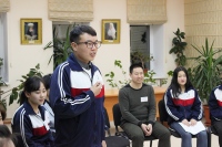 Правящий архиерей встретился с китайскими школьниками из города Цзямусы
