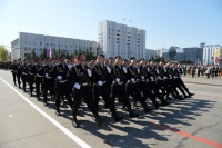 Глава Приамурской митрополии посетил парад войск в честь Великой Победы
