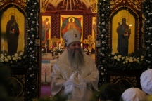 Митрополит Артемий совершил Божественную литургию в дни святок в Христорождественском соборе 9 января 2022 года